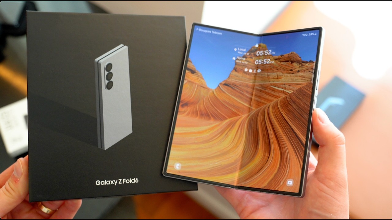 Samsung Galaxy Z Fold 6 256GB Silver - Excellent Condition
